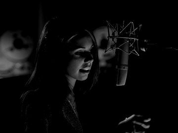 pursuing-a-career-in-voice-overs-theaterx433