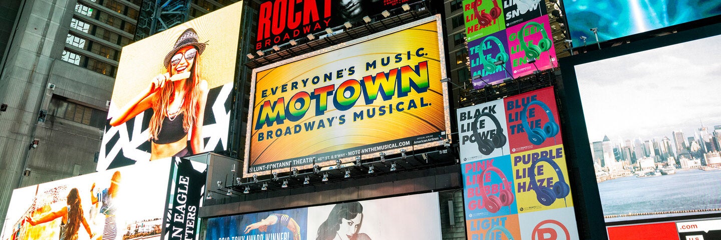 advertising-design-desmax479-6d